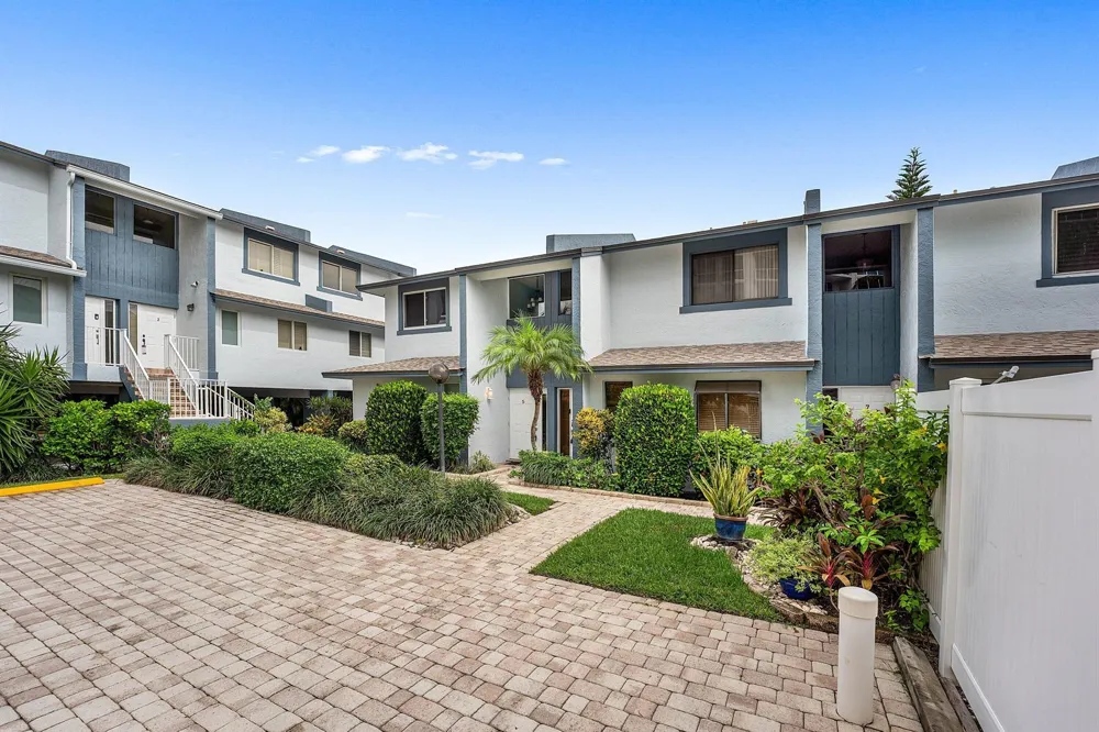 3409 SE 8th Street #6 Pompano Beach, FL 33062