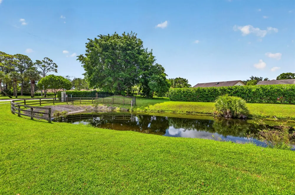 12720 Spinnaker Lane Wellington, FL 33414