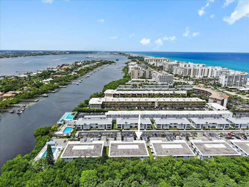 4501 S Ocean Boulevard #F2 South Palm Beach, FL 33480