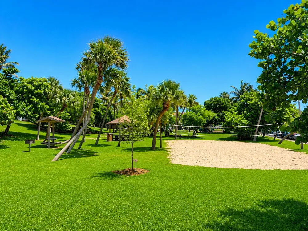 4501 S Ocean Boulevard #F2 South Palm Beach, FL 33480