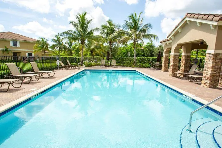 10426 Wellington Parc Drive Wellington, FL 33449