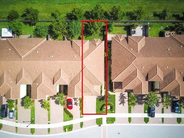 10426 Wellington Parc Drive Wellington, FL 33449