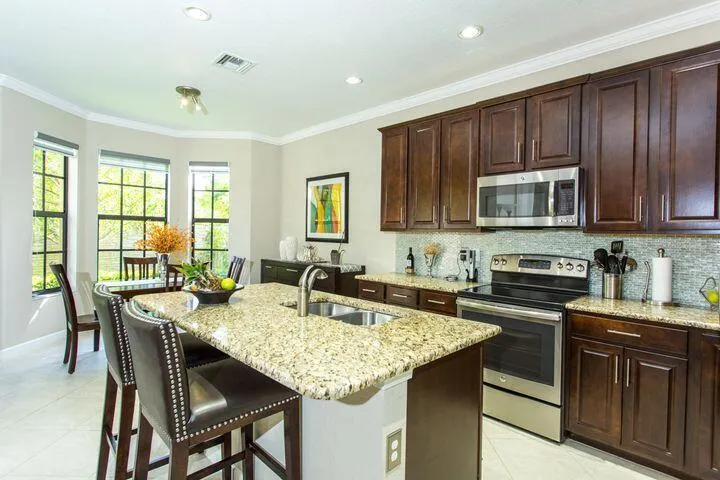 10426 Wellington Parc Drive Wellington, FL 33449