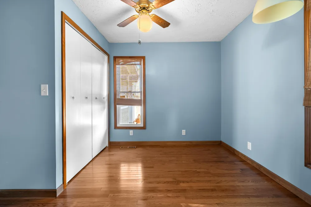 59418 65th Street Hartford, MI 49057