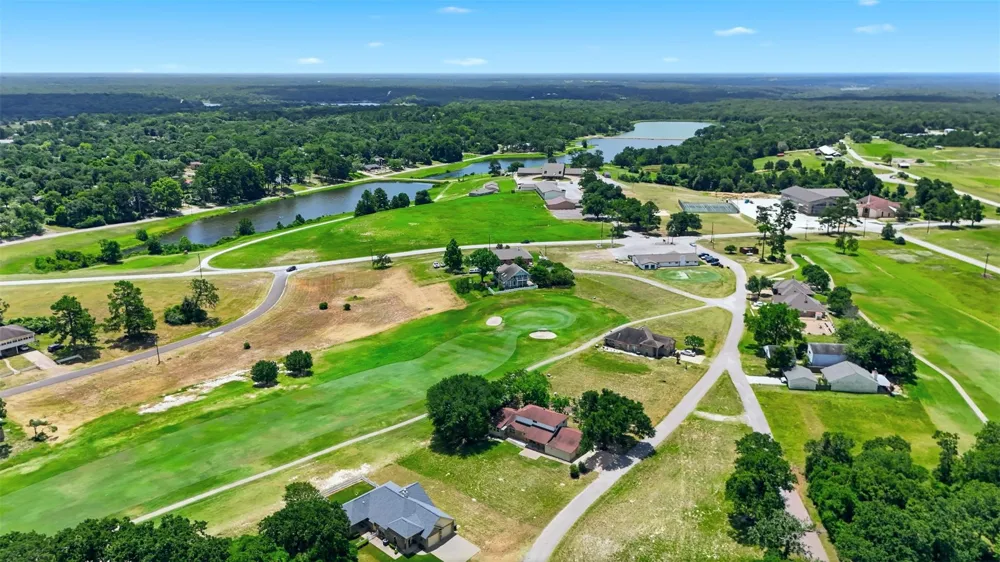 22 Patio Drive Hilltop Lakes, TX 77871