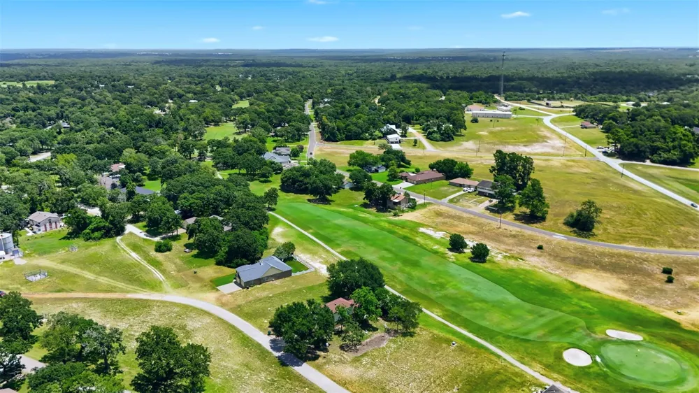 22 Patio Drive Hilltop Lakes, TX 77871
