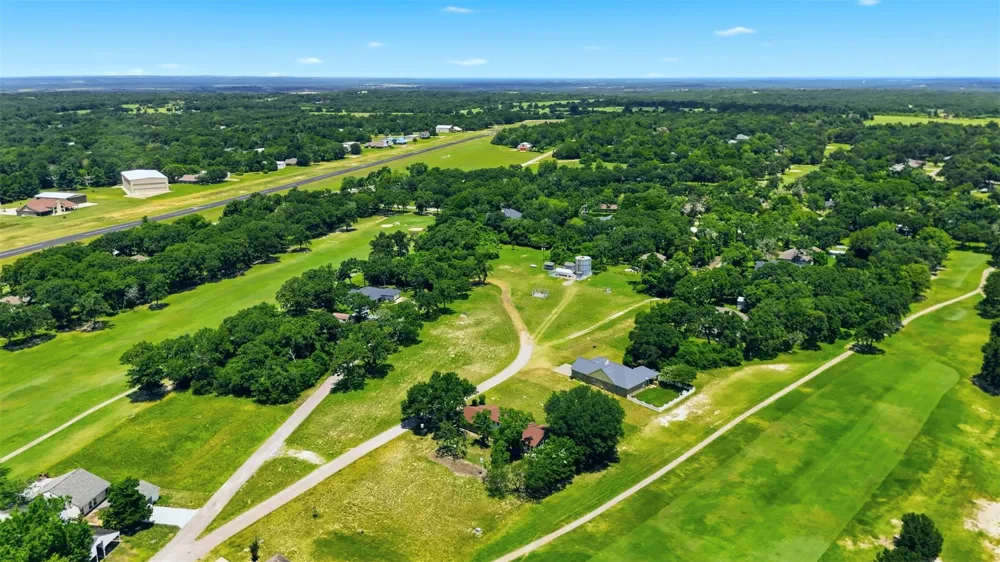 22 Patio Drive Hilltop Lakes, TX 77871