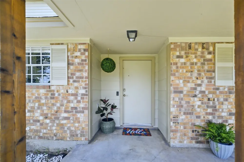 22 Patio Drive Hilltop Lakes, TX 77871