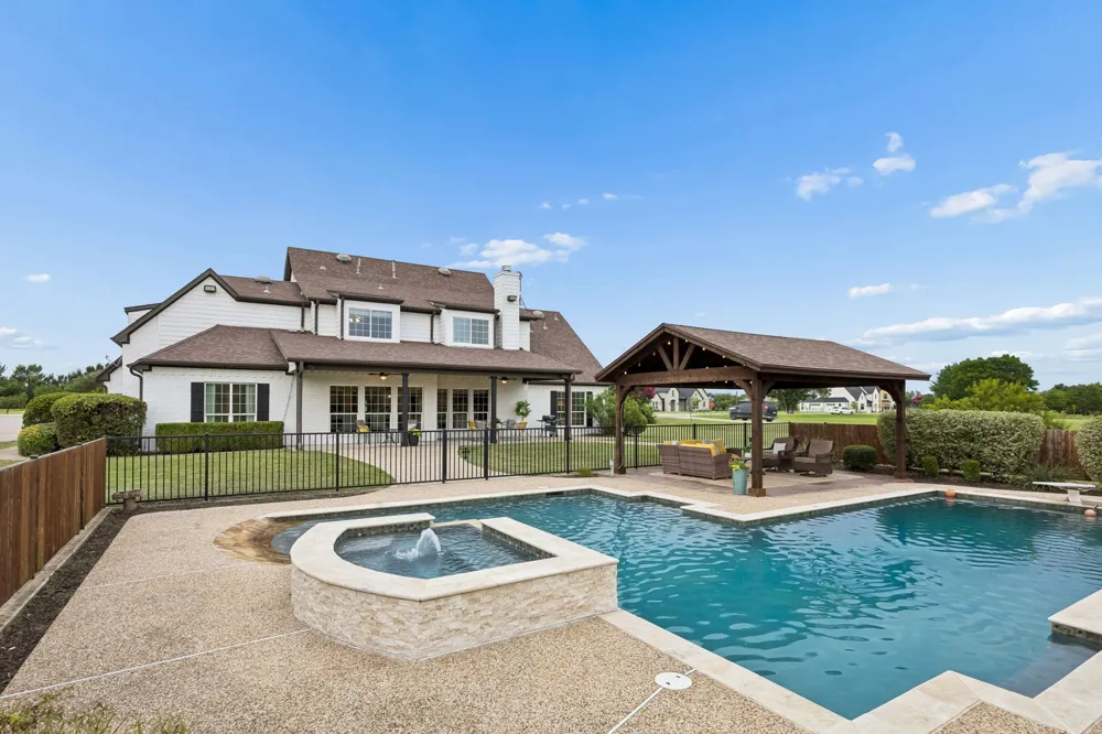 1700 Rock Ridge Road Lucas, TX 75002