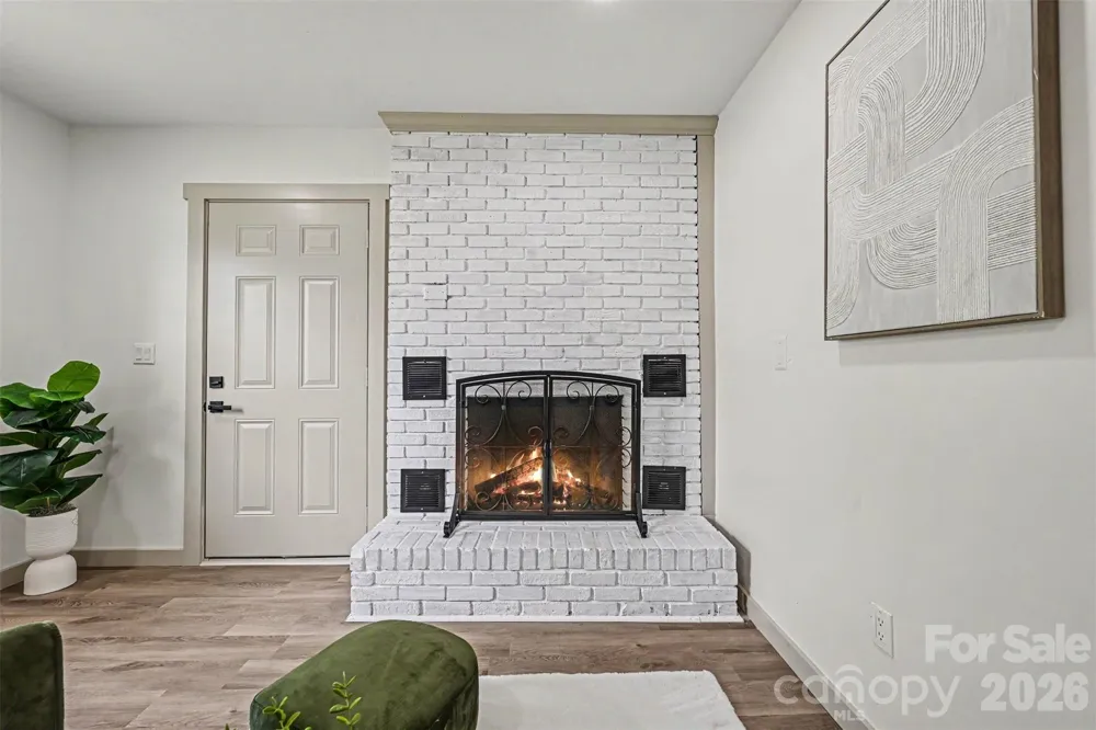 104 E Hartford Avenue Bessemer City, NC 28016