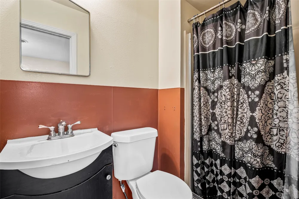 303 Avenue E Moody, TX 76557