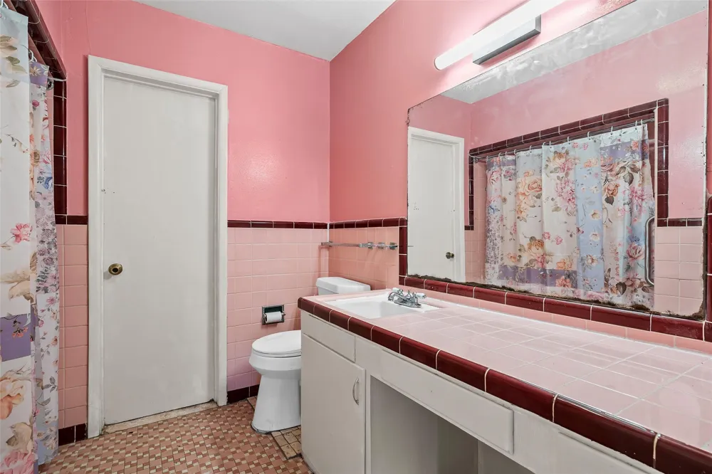 303 Avenue E Moody, TX 76557