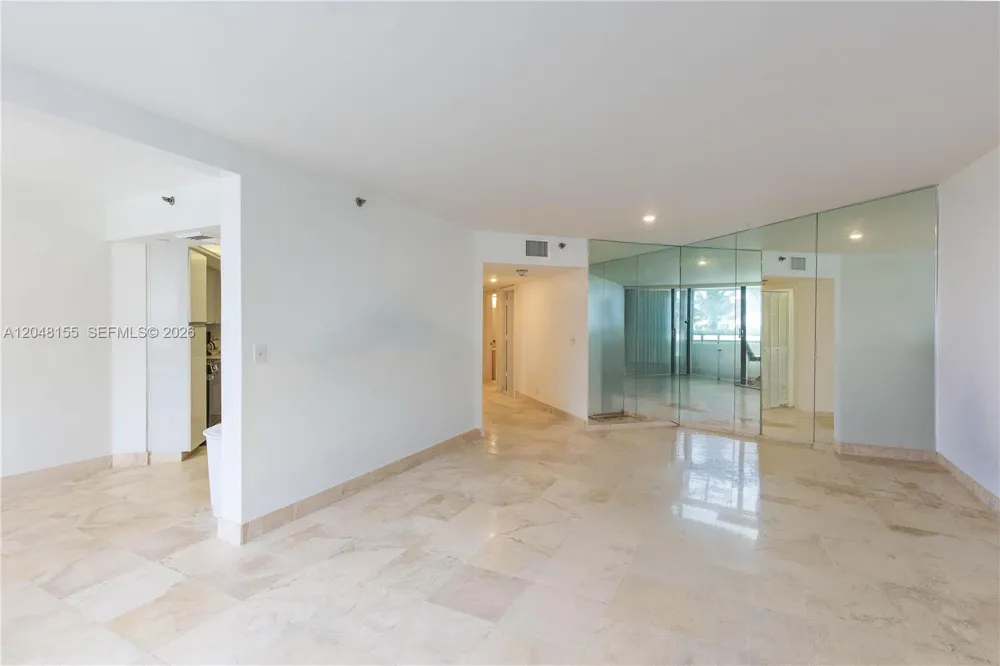 3560 S Ocean Blvd #206 South Palm Beach, FL 33480