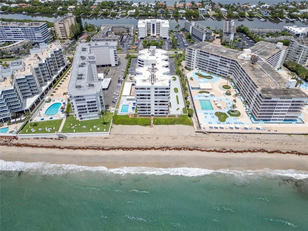 3560 S Ocean Blvd #206 South Palm Beach, FL 33480