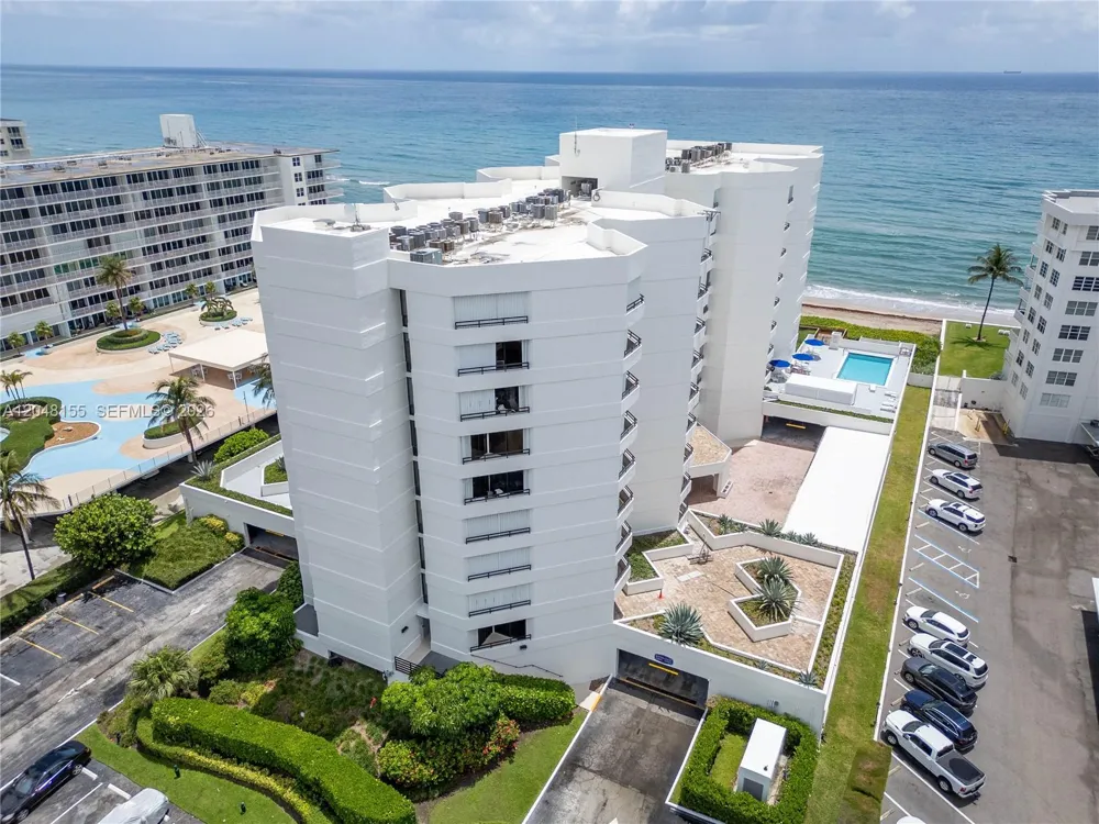 3560 S Ocean Blvd #206 South Palm Beach, FL 33480