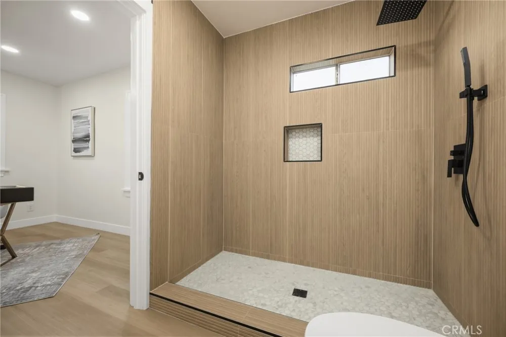 5612 S Rimpau Los Angeles, CA 90043