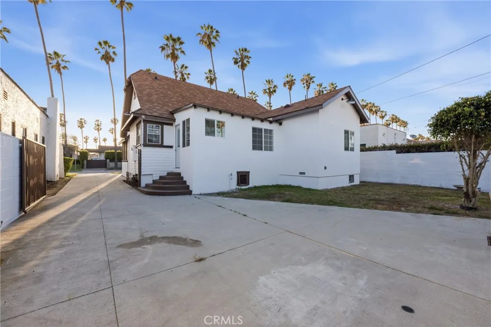 5612 S Rimpau Los Angeles, CA 90043