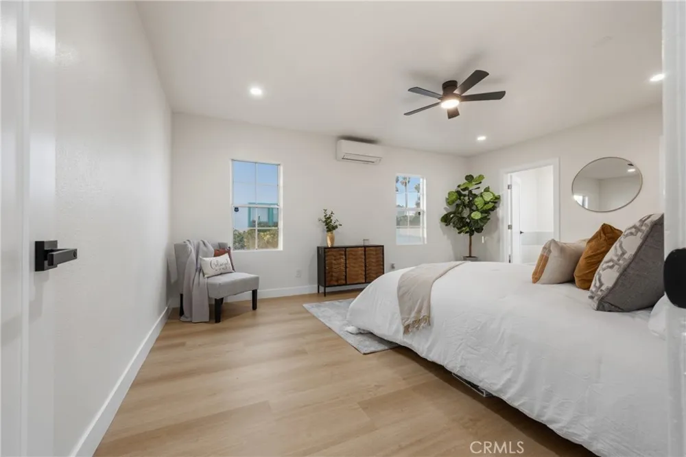 5612 S Rimpau Los Angeles, CA 90043