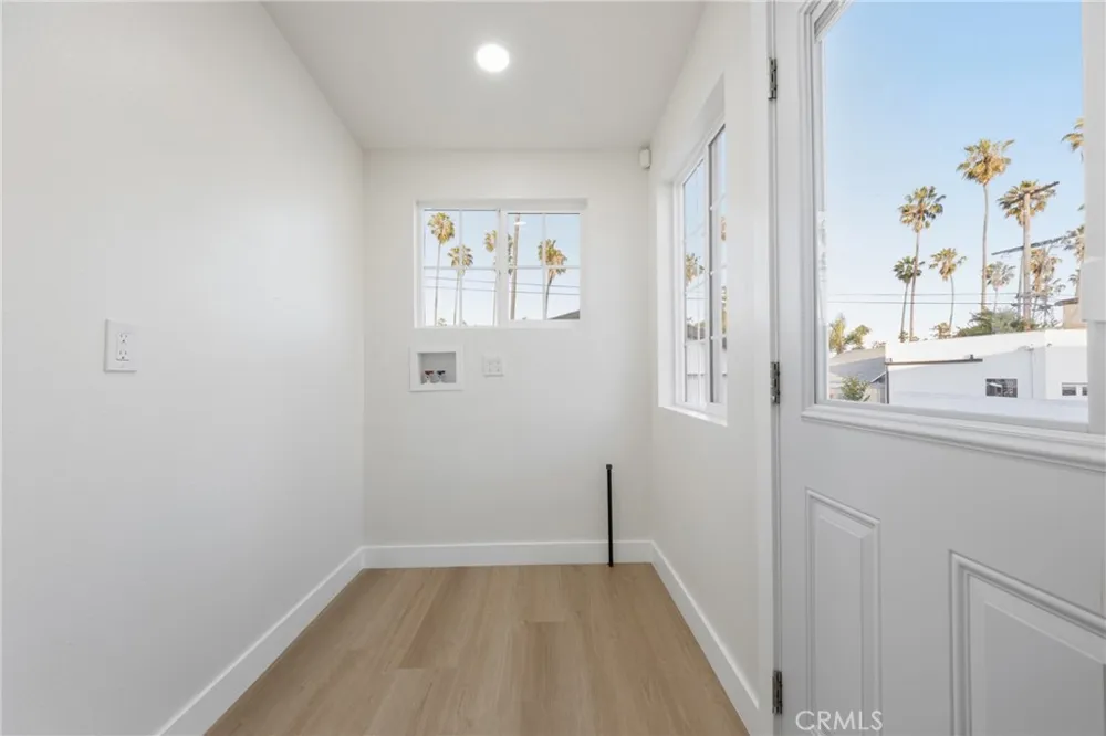 5612 S Rimpau Los Angeles, CA 90043