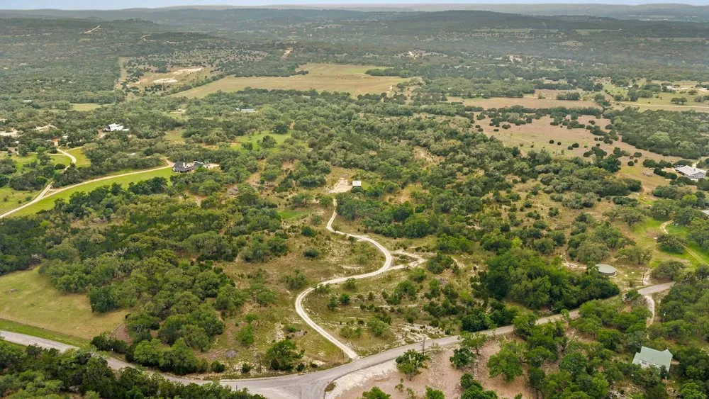 1850 Pursley Road Dripping Springs, TX 78620