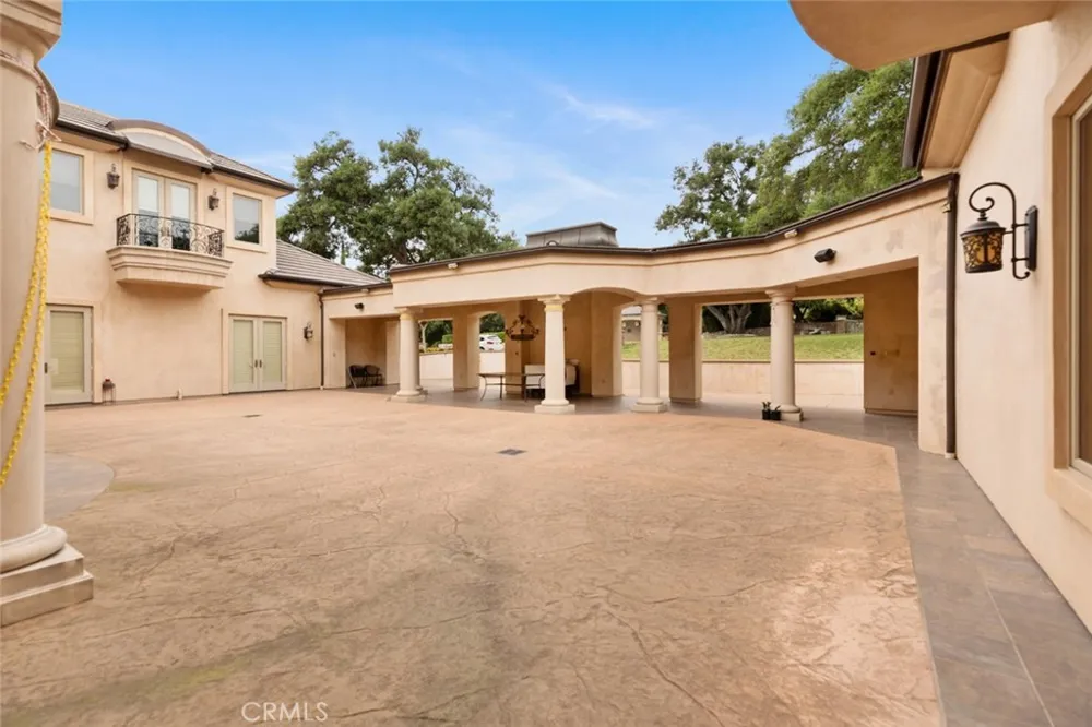 1433 Royal Oaks Bradbury, CA 91008