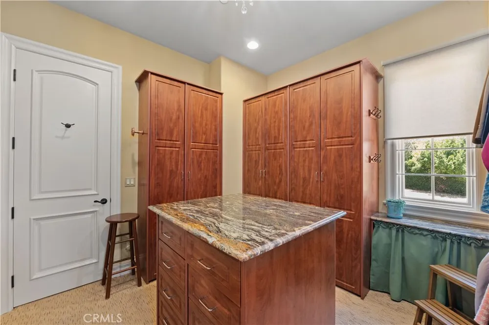 1433 Royal Oaks Bradbury, CA 91008
