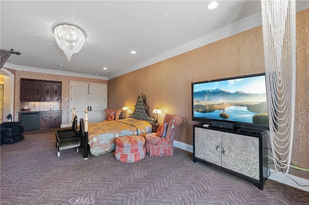 1433 Royal Oaks Bradbury, CA 91008