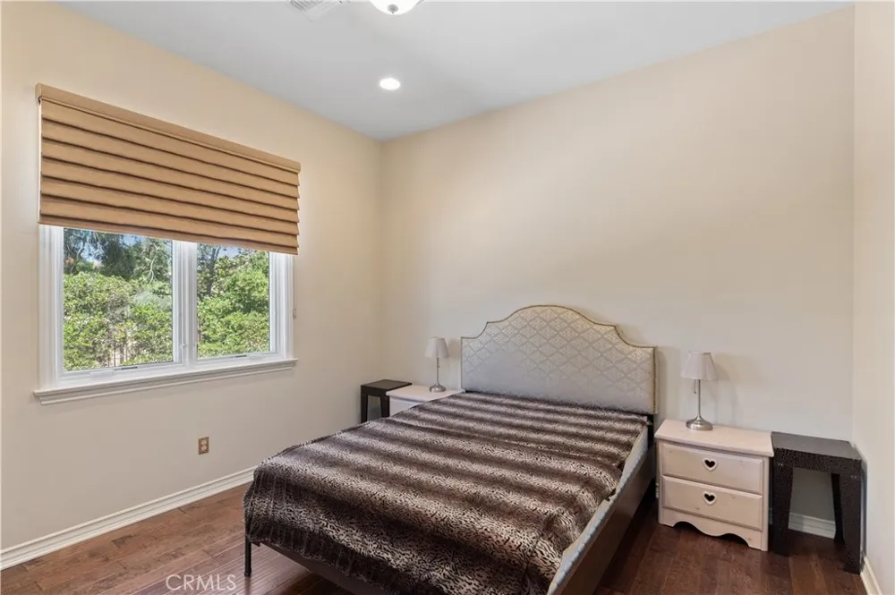 1433 Royal Oaks Bradbury, CA 91008