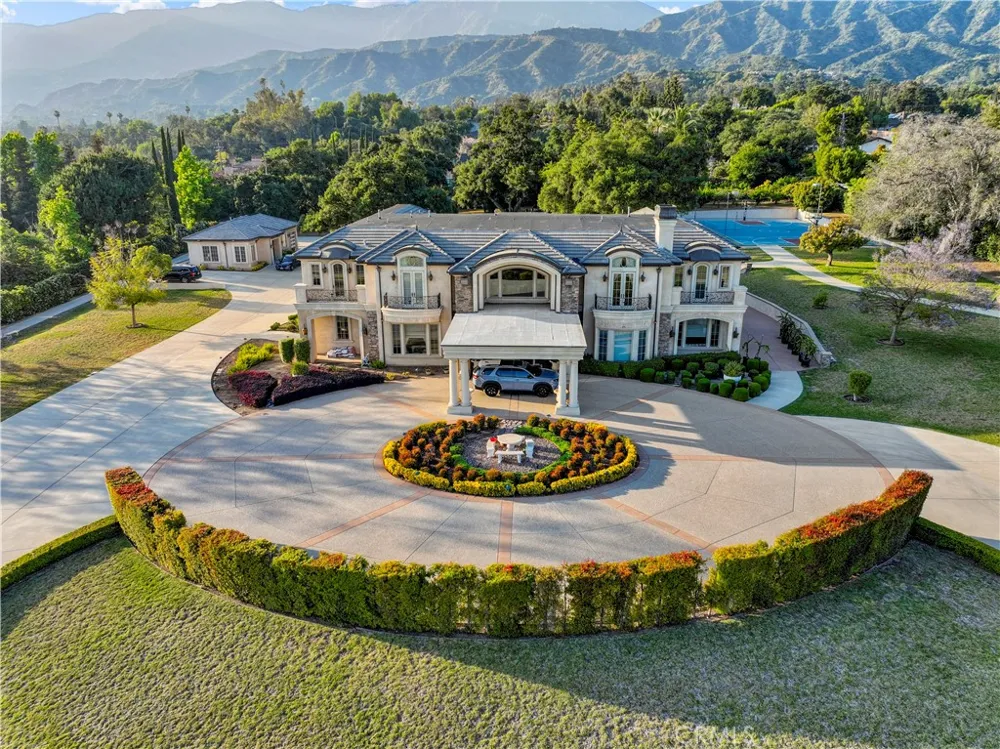 1433 Royal Oaks Bradbury, CA 91008