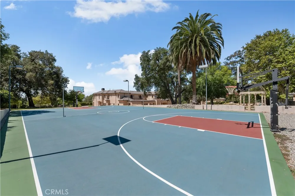 1433 Royal Oaks Bradbury, CA 91008