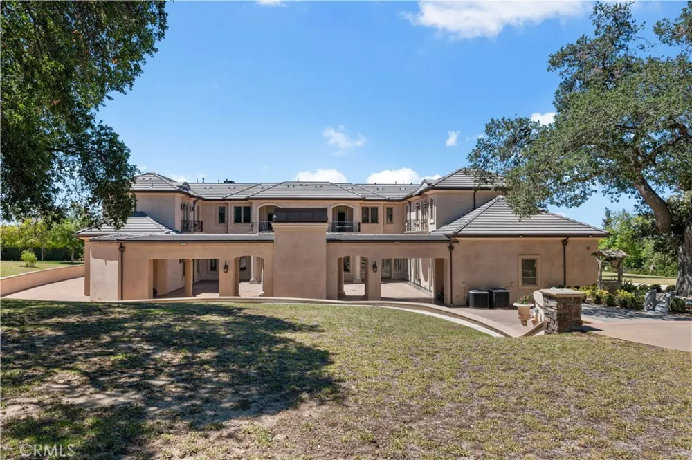 1433 Royal Oaks Bradbury, CA 91008