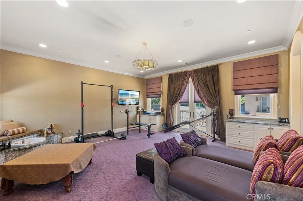 1433 Royal Oaks Bradbury, CA 91008