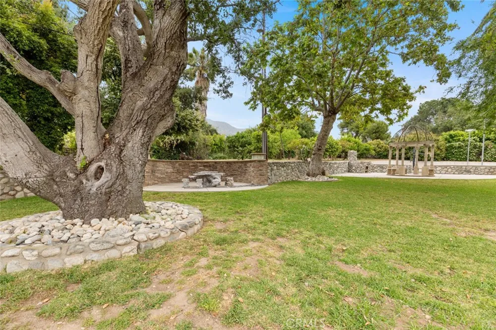 1433 Royal Oaks Bradbury, CA 91008