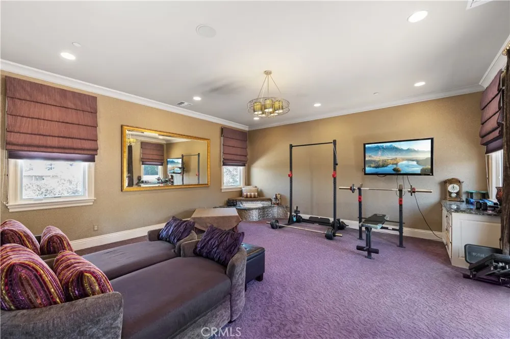1433 Royal Oaks Bradbury, CA 91008