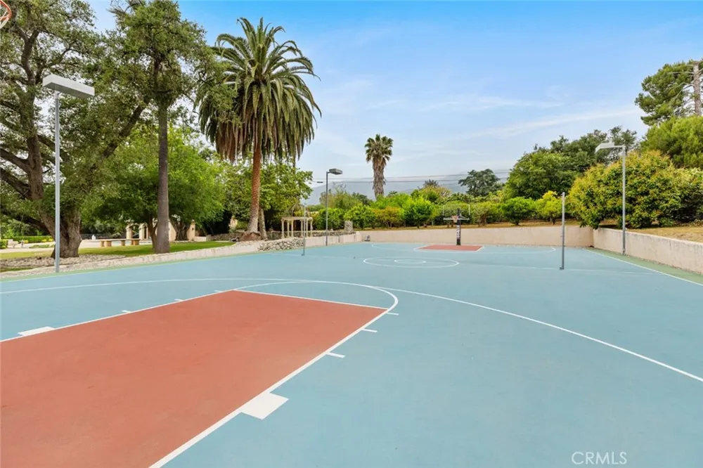 1433 Royal Oaks Bradbury, CA 91008