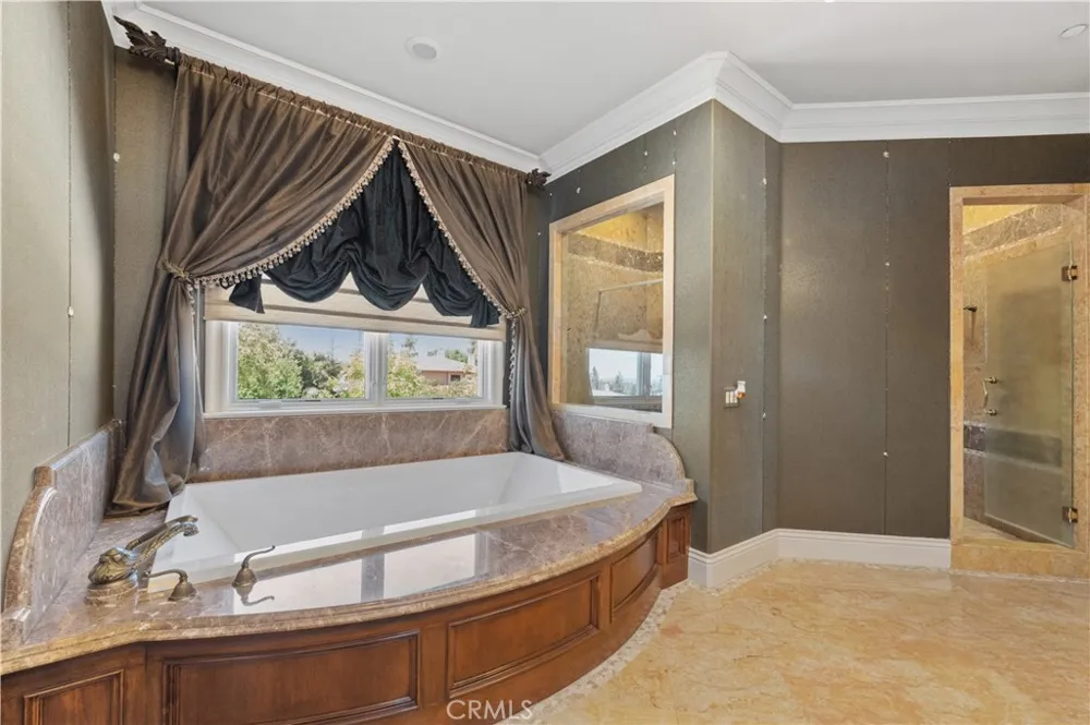 1433 Royal Oaks Bradbury, CA 91008