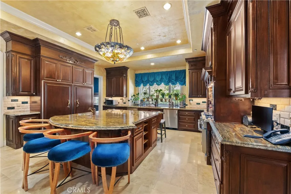 1433 Royal Oaks Bradbury, CA 91008