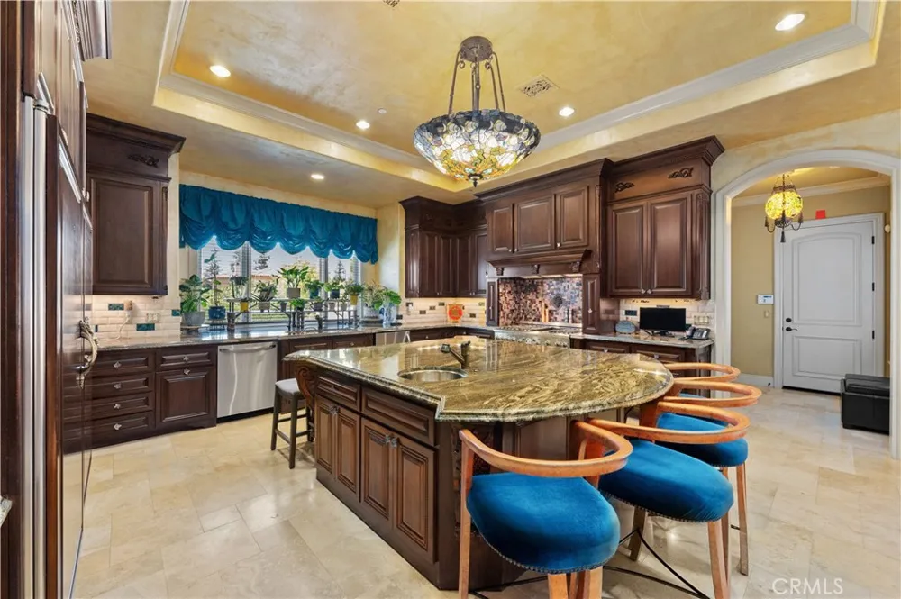 1433 Royal Oaks Bradbury, CA 91008