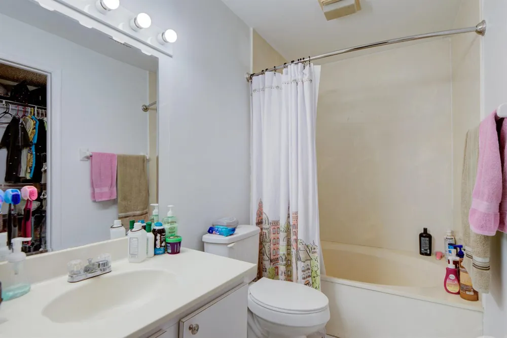 5201 NE 14th Terrace #3 Fort Lauderdale, FL 33334