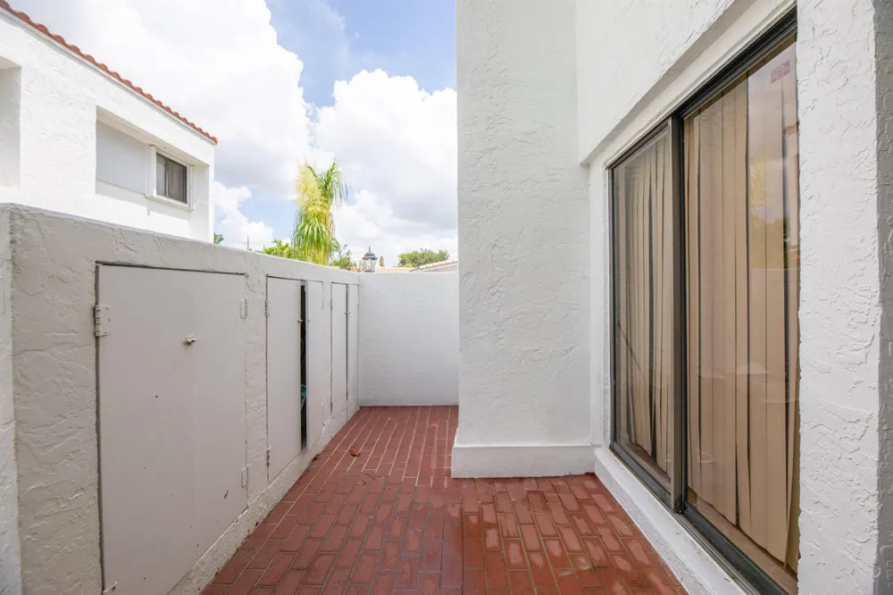 5201 NE 14th Terrace #3 Fort Lauderdale, FL 33334