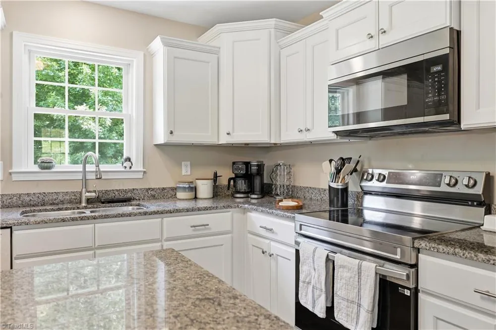 889 Berg Street Asheboro, NC 27203
