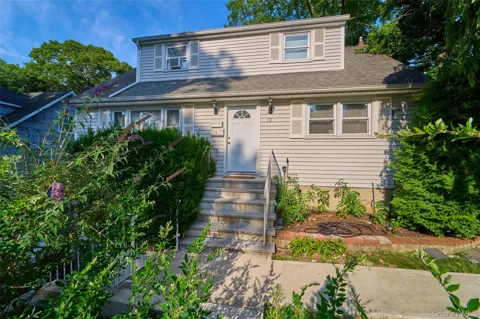 12 Goeller Avenue