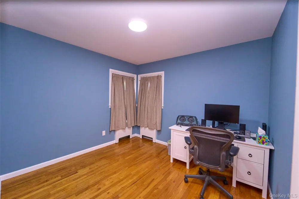 12 Goeller Avenue Huntington Station, NY 11746