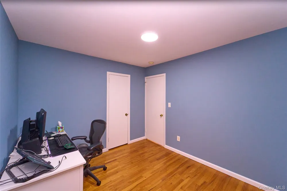 12 Goeller Avenue Huntington Station, NY 11746