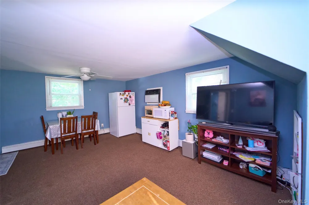 12 Goeller Avenue Huntington Station, NY 11746