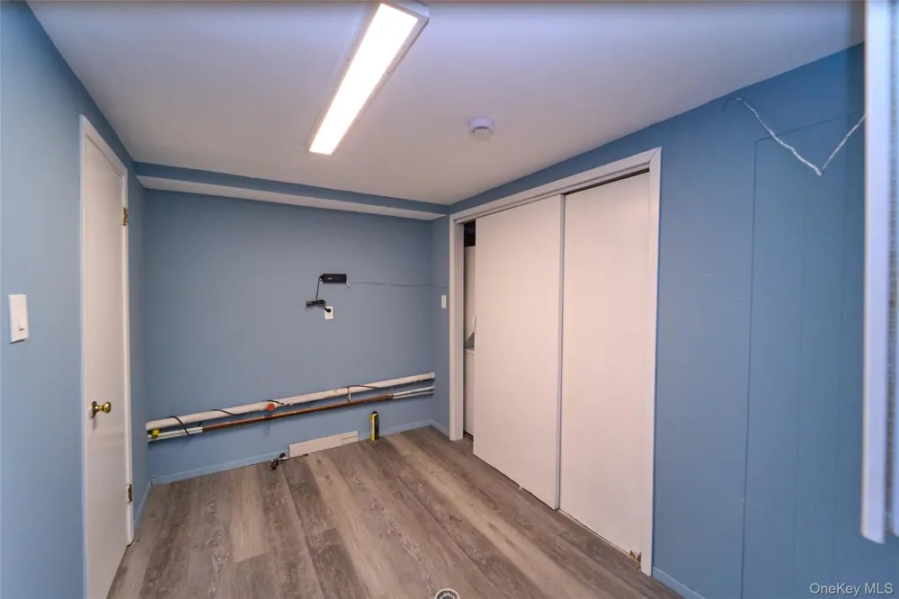 12 Goeller Avenue Huntington Station, NY 11746