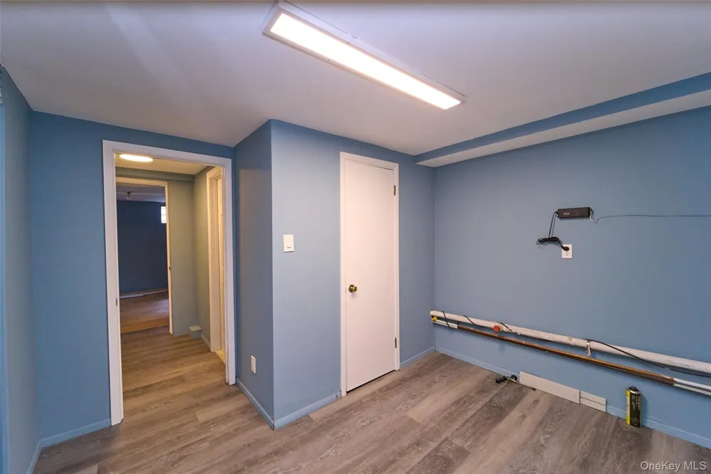 12 Goeller Avenue Huntington Station, NY 11746