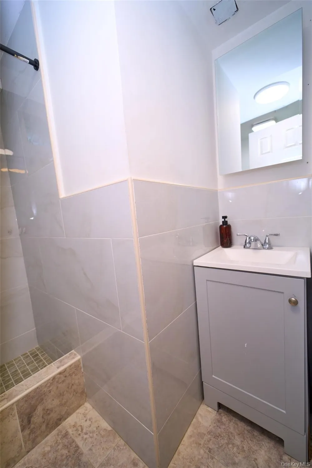 12 Goeller Avenue Huntington Station, NY 11746