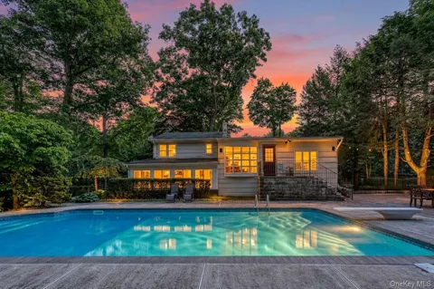 26 River Road