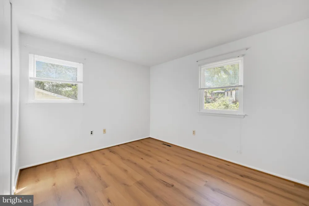 482 KENORA DRIVE Millersville, MD 21108